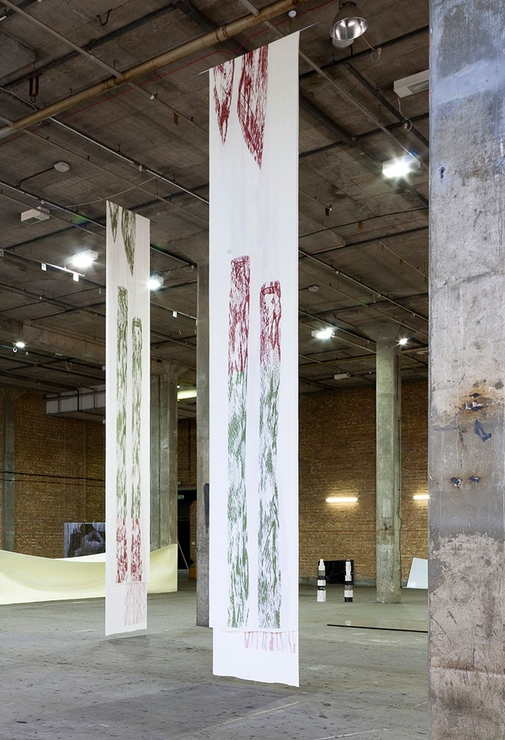 Long Silk Cut (Installation View)